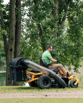 8TEN TurfBucket Twin Bagger for Cub Cadet ZT1 42–50 in Zero Turn 2018+