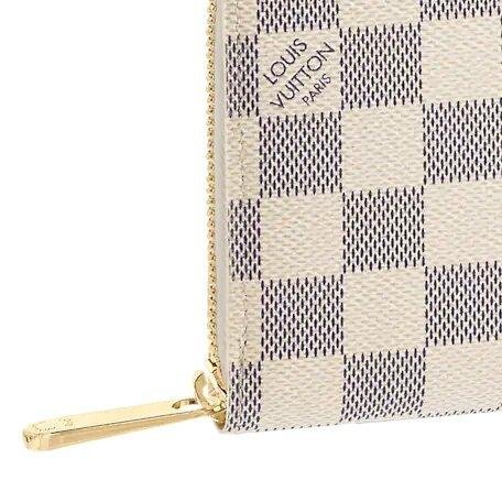 Louis Vuitton ZIPPY WALLET Beige